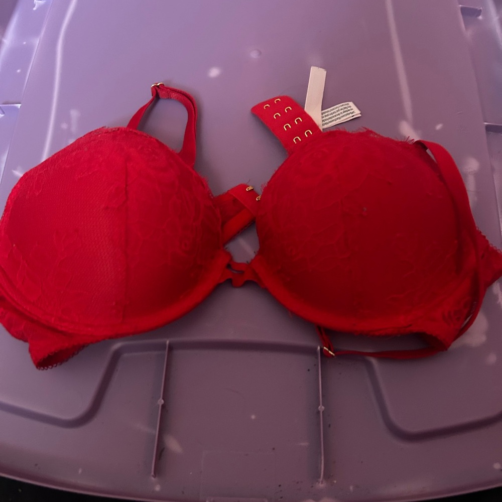 Victoria's Secret Vibrant Red Lace Bra